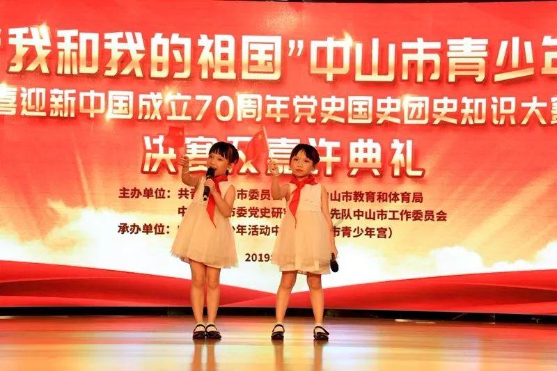 我与女朋友在一起一年了,但她从不主动约我,请问她究竟爱我吗—精彩内容汇聚的社区平台